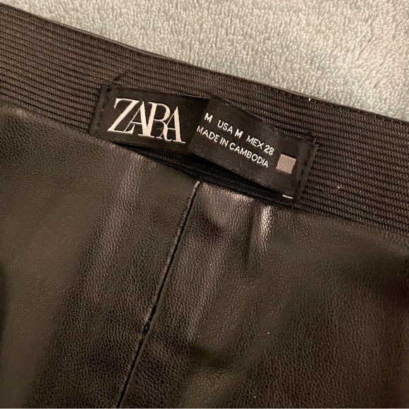 Zara Pants Vegan Leather Black High Waisted Side Zip Like New Size Medium - Picture 3 of 12